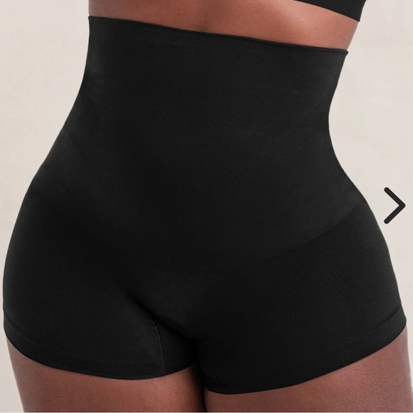 NWOT Shaper mint Essential All day Every day High Waisted Shaper Short Size XL - Picture 1 of 9